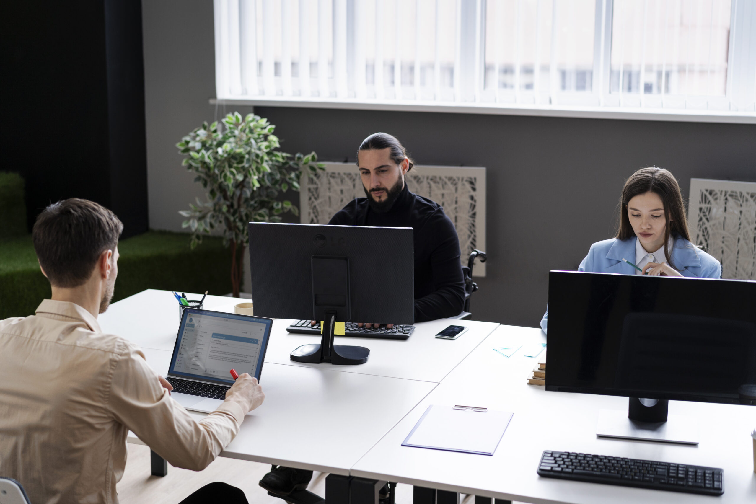 Enhancing Tech Recruitment Security with Interview Cheat Detection Tools